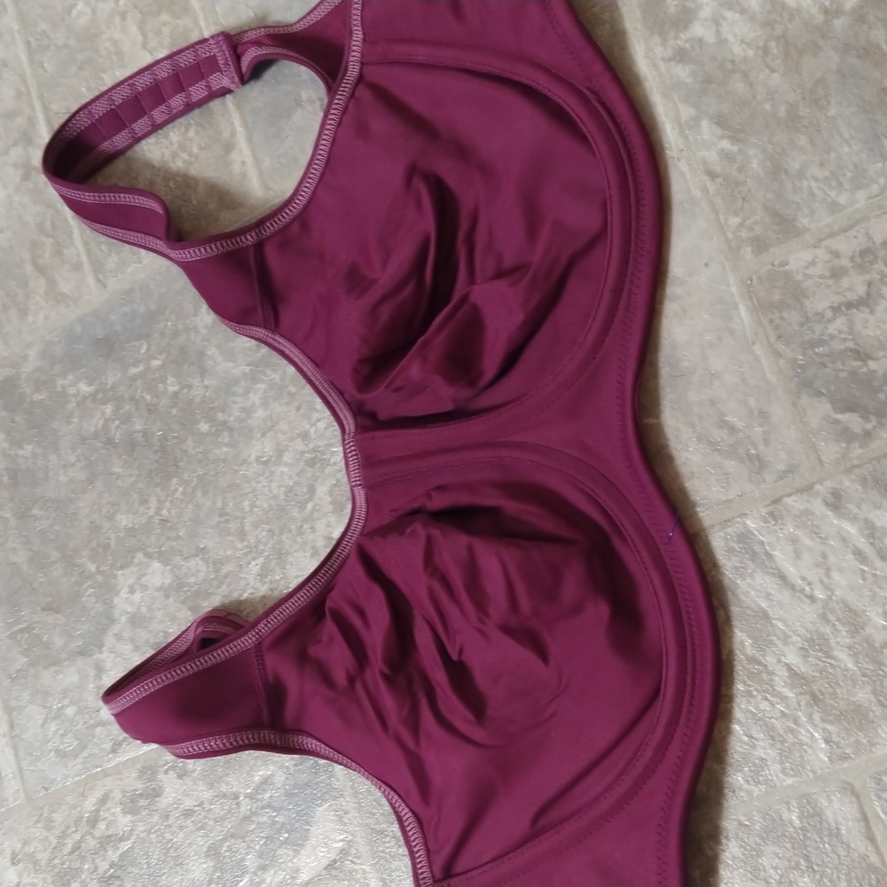 Wacoal 34DD Bra